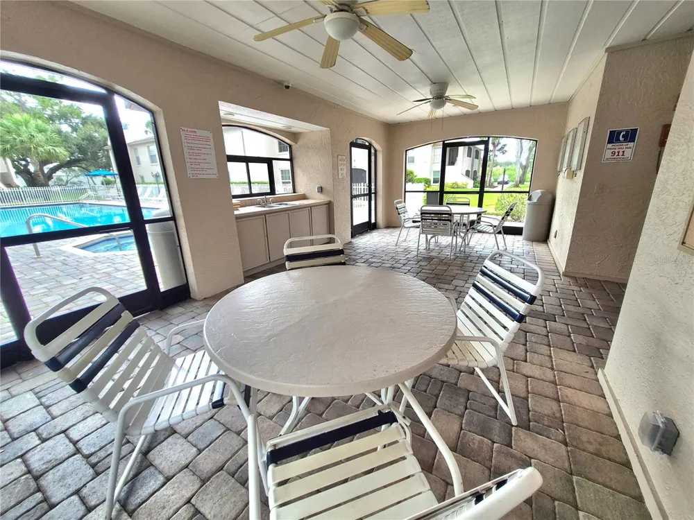 3025 BONAVENTURE CIRCLE #101 Palm Harbor, FL 34684