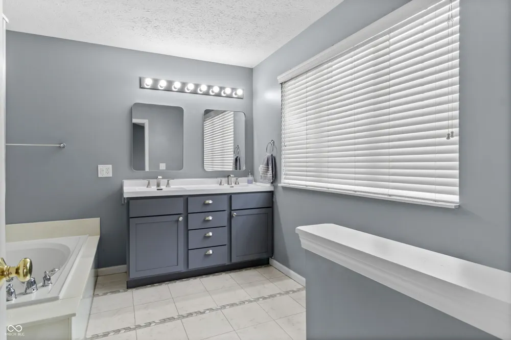 3650 Pickwick Circle Plainfield, IN 46168