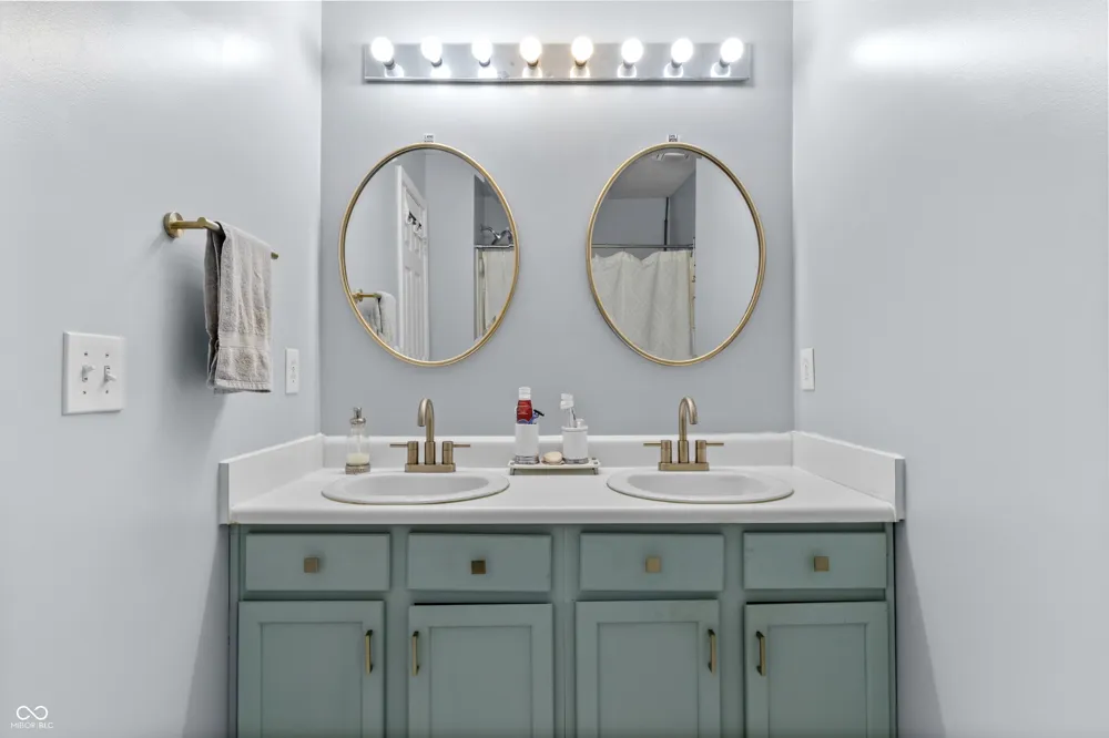 3650 Pickwick Circle Plainfield, IN 46168