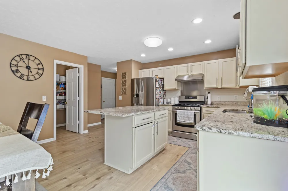 3650 Pickwick Circle Plainfield, IN 46168