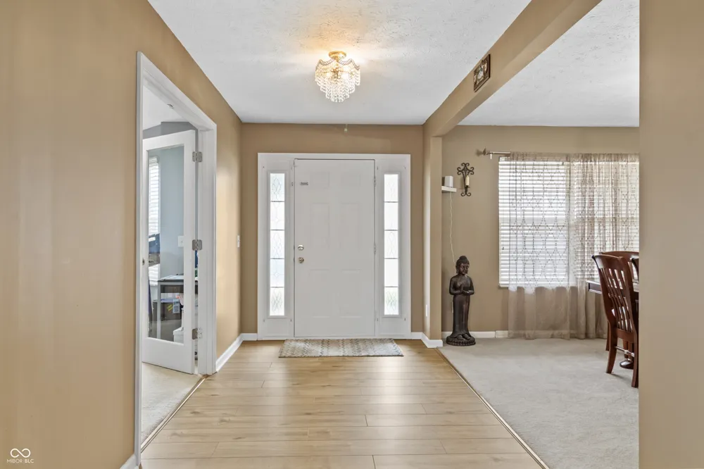 3650 Pickwick Circle Plainfield, IN 46168