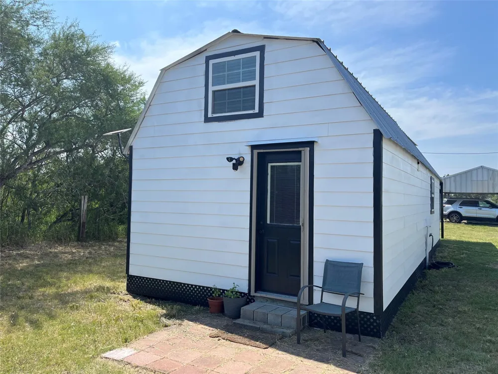 796 Shelly Road Refugio, TX 78377