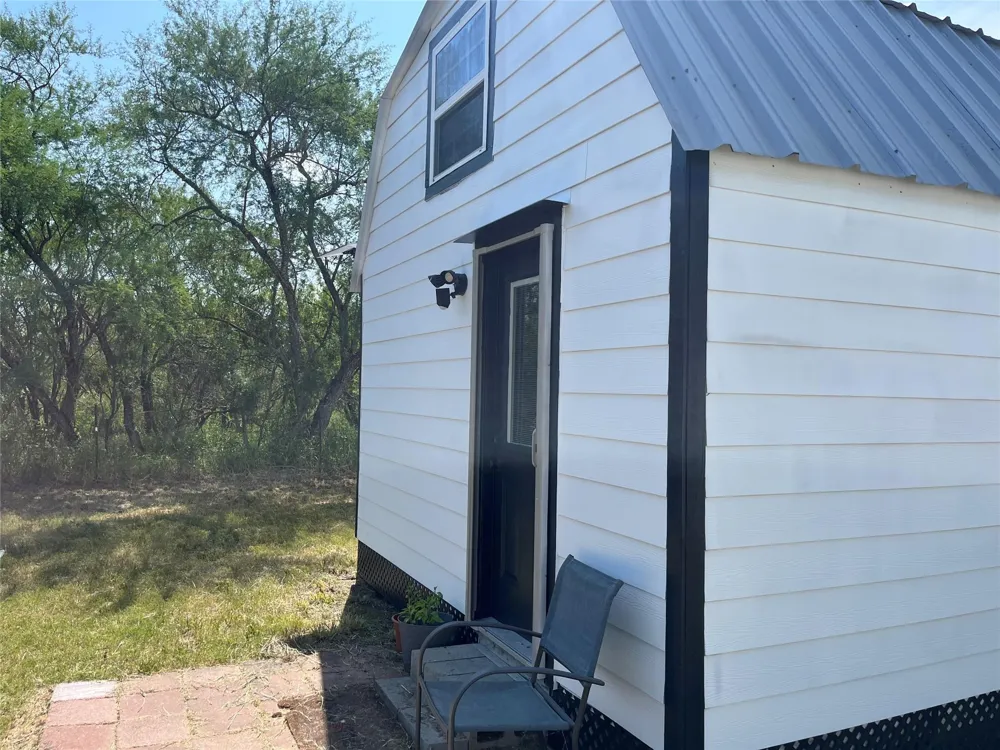 796 Shelly Road Refugio, TX 78377