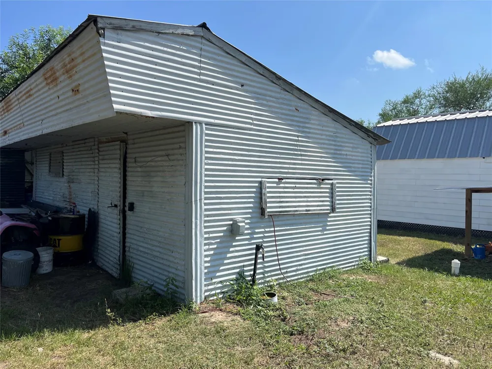 796 Shelly Road Refugio, TX 78377