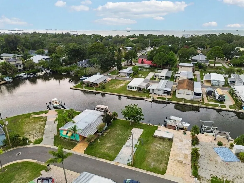 102 SCHOONER DRIVE #102 Palm Harbor, FL 34683