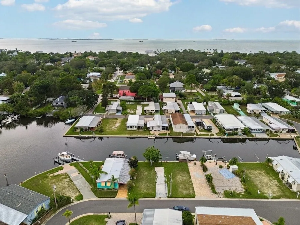 102 SCHOONER DRIVE #102 Palm Harbor, FL 34683