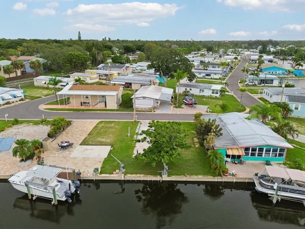 102 SCHOONER DRIVE #102 Palm Harbor, FL 34683