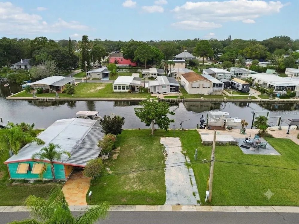 102 SCHOONER DRIVE #102 Palm Harbor, FL 34683