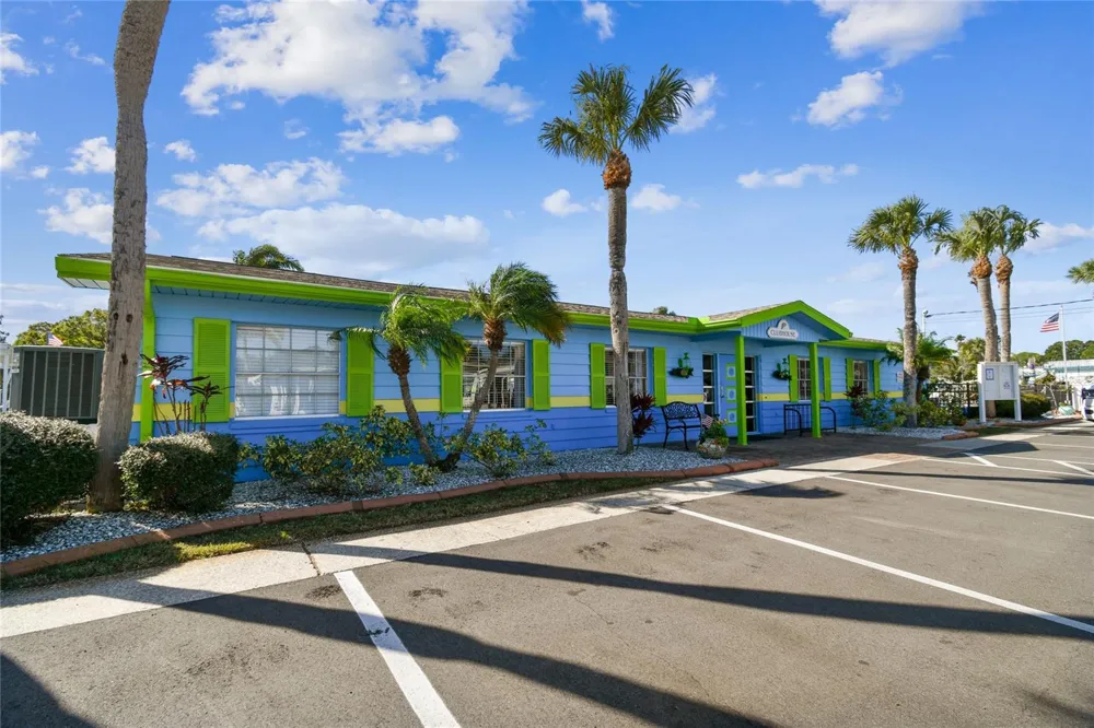 102 SCHOONER DRIVE #102 Palm Harbor, FL 34683