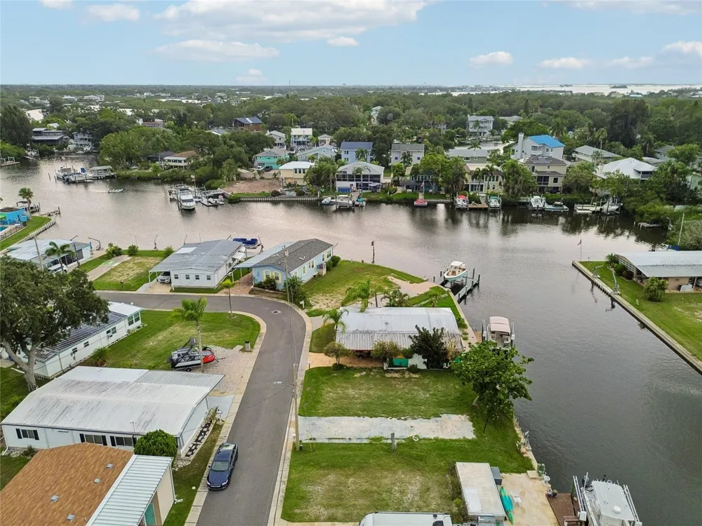 102 SCHOONER DRIVE #102 Palm Harbor, FL 34683