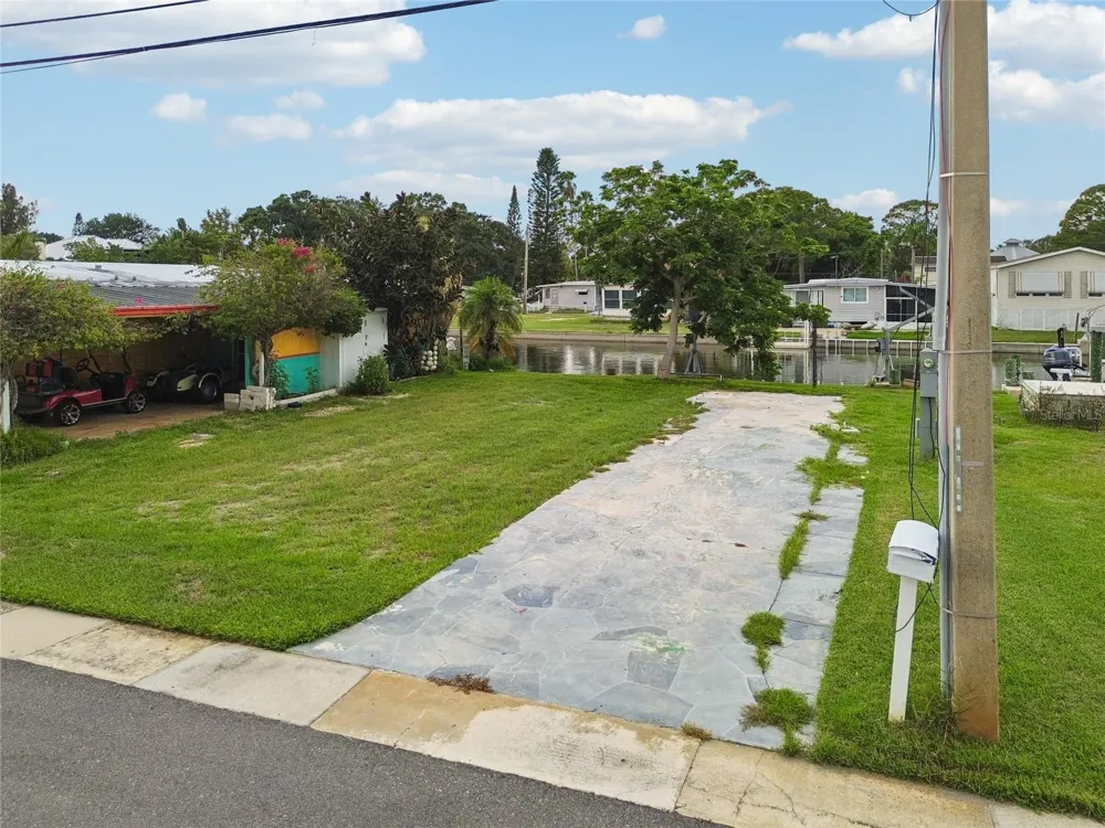 102 SCHOONER DRIVE #102 Palm Harbor, FL 34683