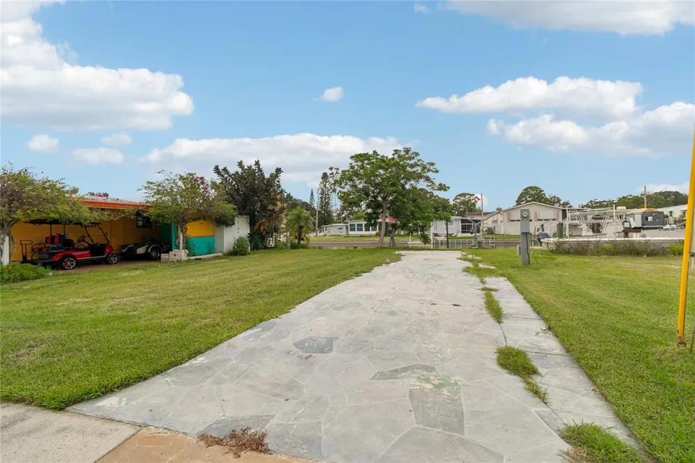 102 SCHOONER DRIVE #102 Palm Harbor, FL 34683