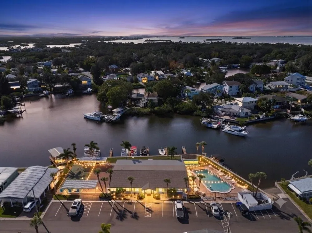 102 SCHOONER DRIVE #102 Palm Harbor, FL 34683