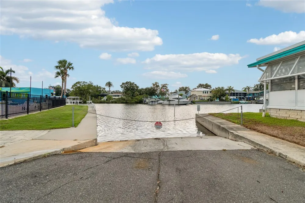 102 SCHOONER DRIVE #102 Palm Harbor, FL 34683