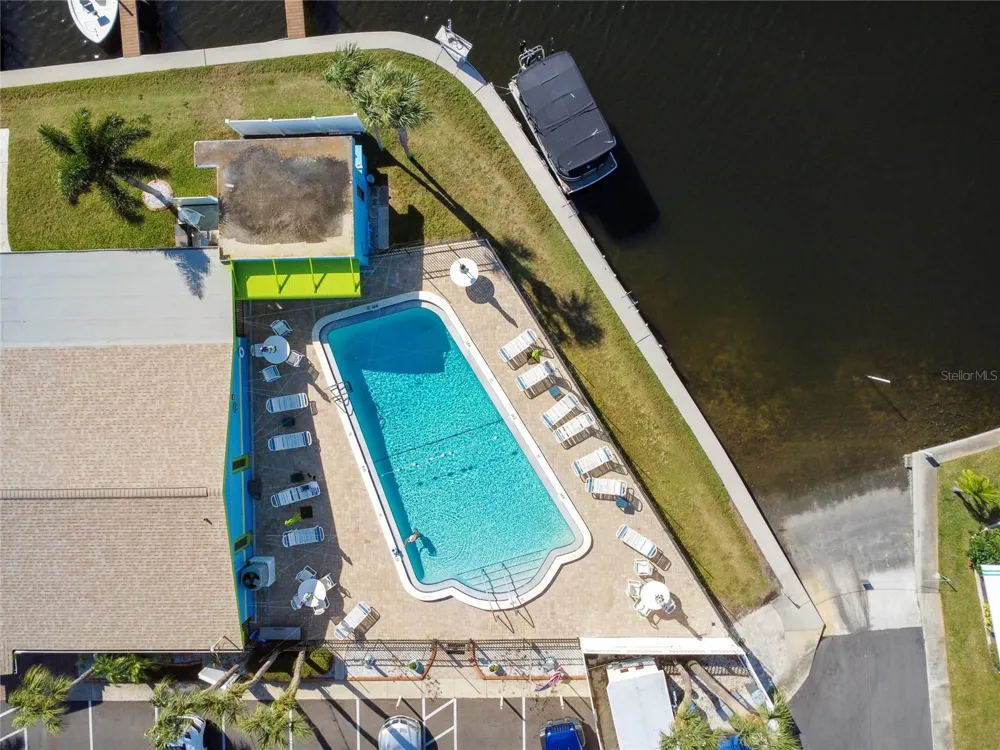 102 SCHOONER DRIVE #102 Palm Harbor, FL 34683
