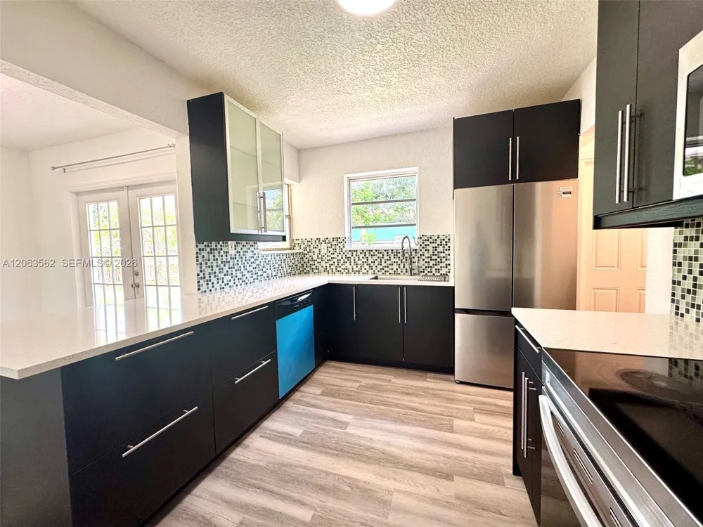 341 66th Ave Hollywood, FL 33024