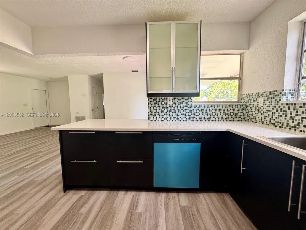 341 66th Ave Hollywood, FL 33024