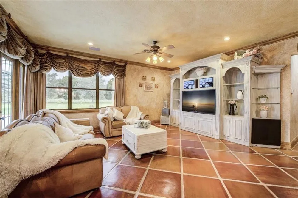 4053 SW 141st Avenue Davie, FL 33330