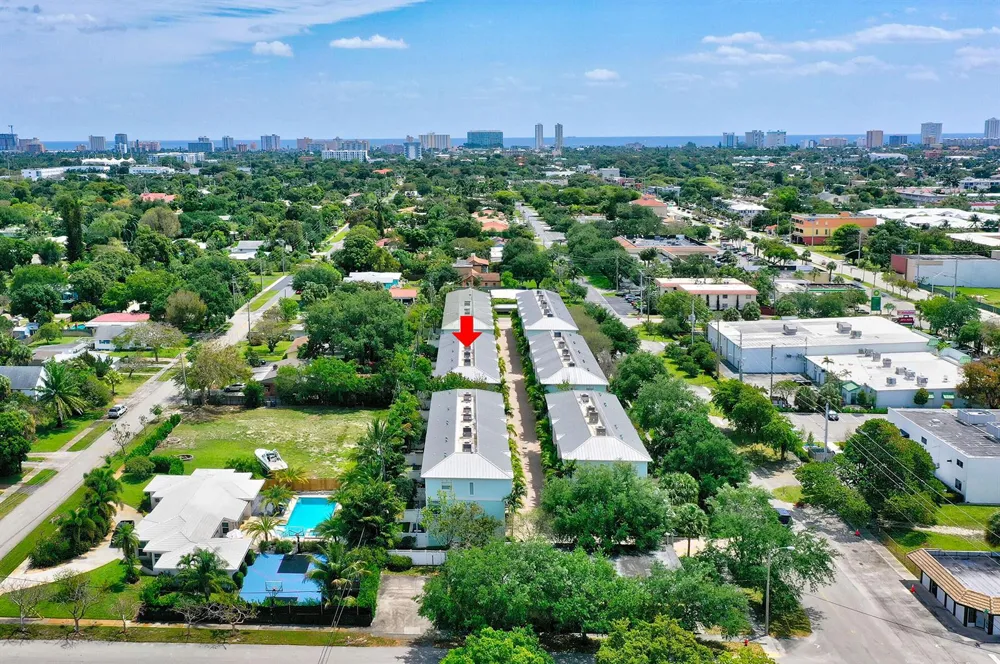 453 NE 1ST STREET Pompano Beach, FL 33060