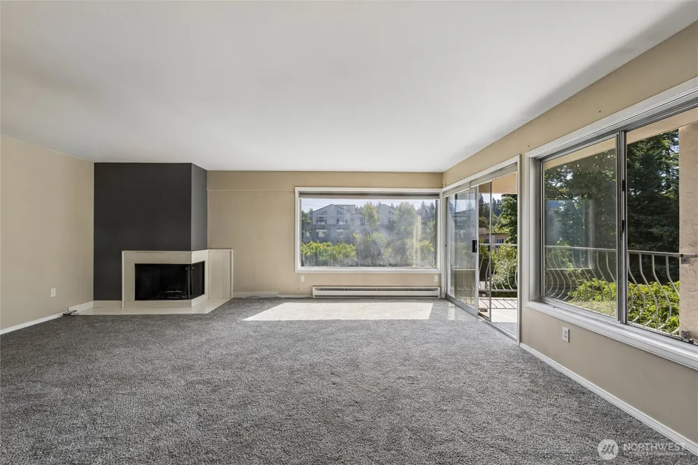 10129 Main St Bellevue, WA 98004