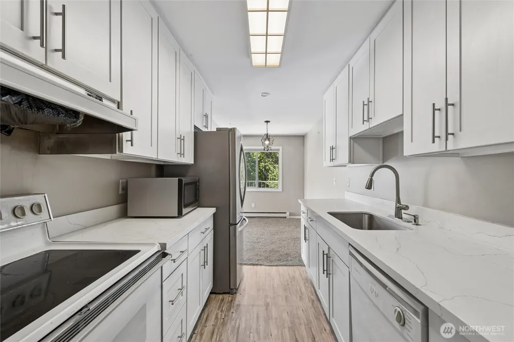 10129 Main St Bellevue, WA 98004