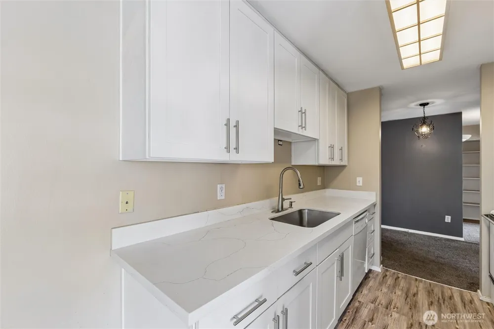 10129 Main St Bellevue, WA 98004