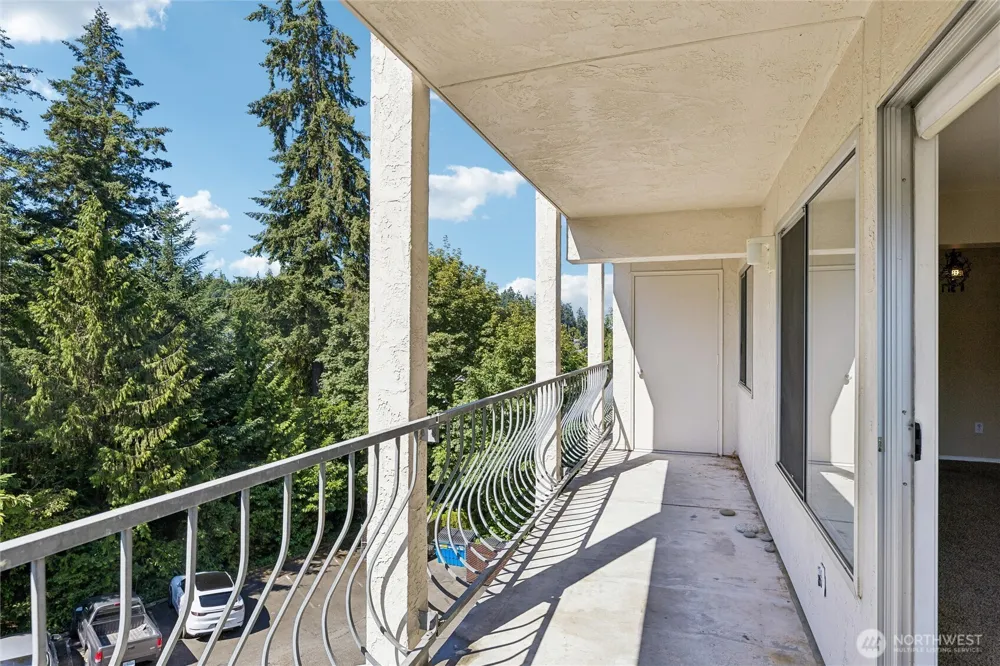 10129 Main St Bellevue, WA 98004