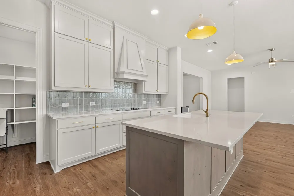 818 Monza Drive Midlothian, TX 76065