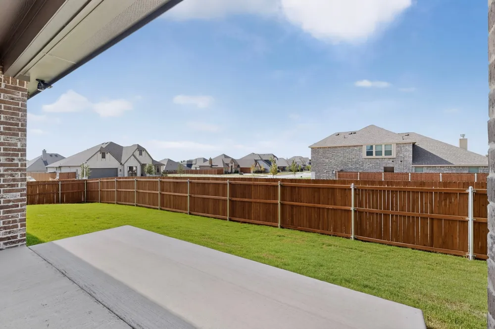 818 Monza Drive Midlothian, TX 76065