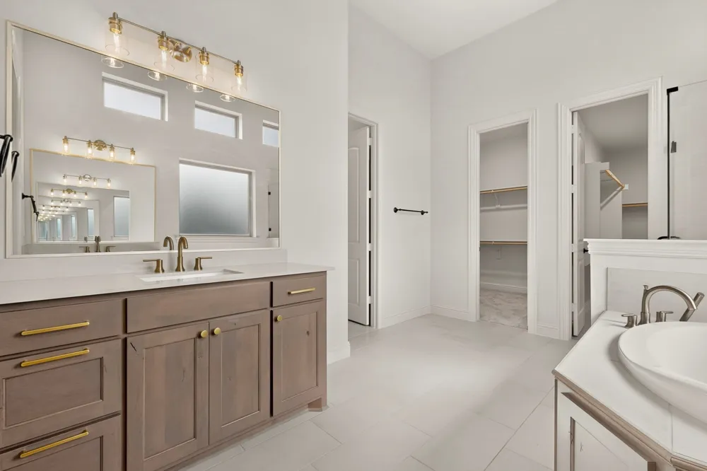 818 Monza Drive Midlothian, TX 76065