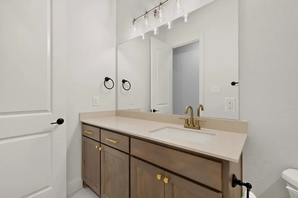 818 Monza Drive Midlothian, TX 76065