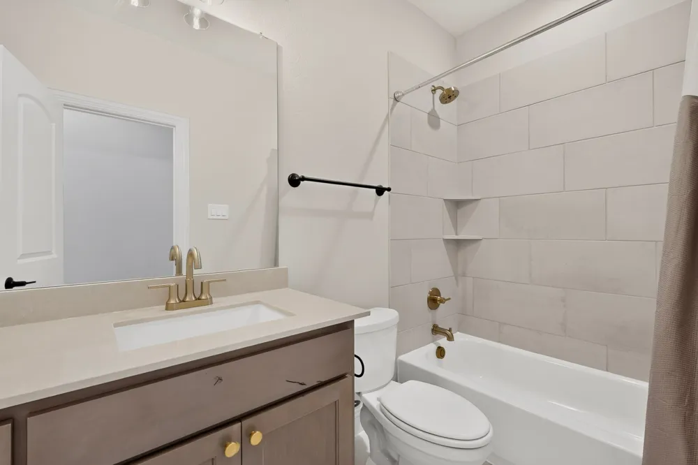 818 Monza Drive Midlothian, TX 76065