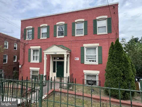 3146 BUENA VISTA TERRACE SE