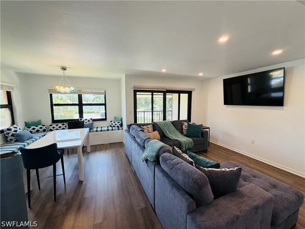 Mainsail Drive #4 Naples, FL 34114