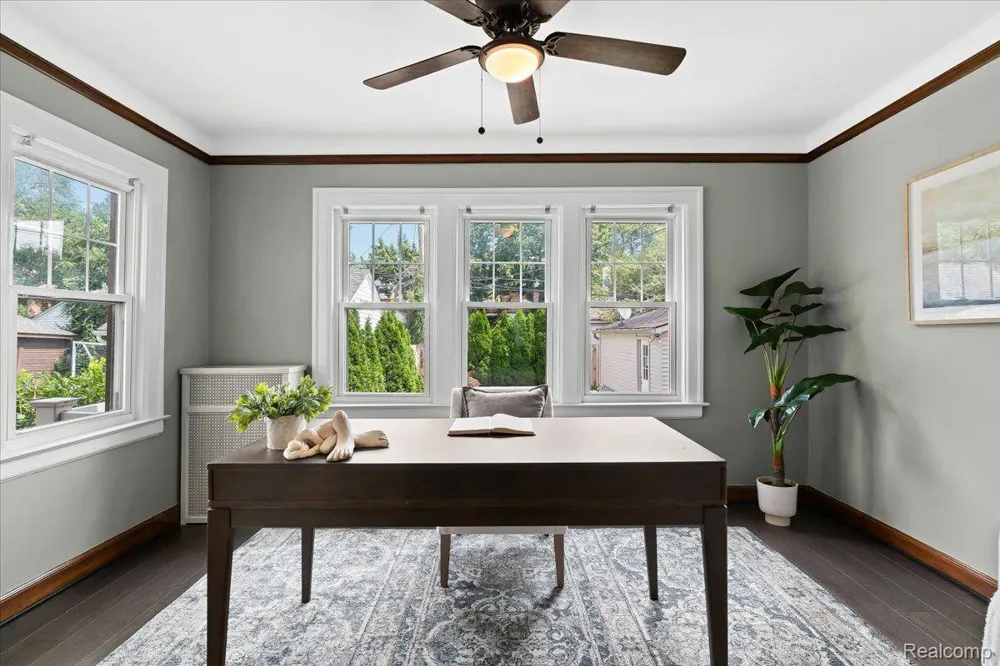 312 MCKINLEY AVENUE Grosse Pointe Farms City, MI 48236