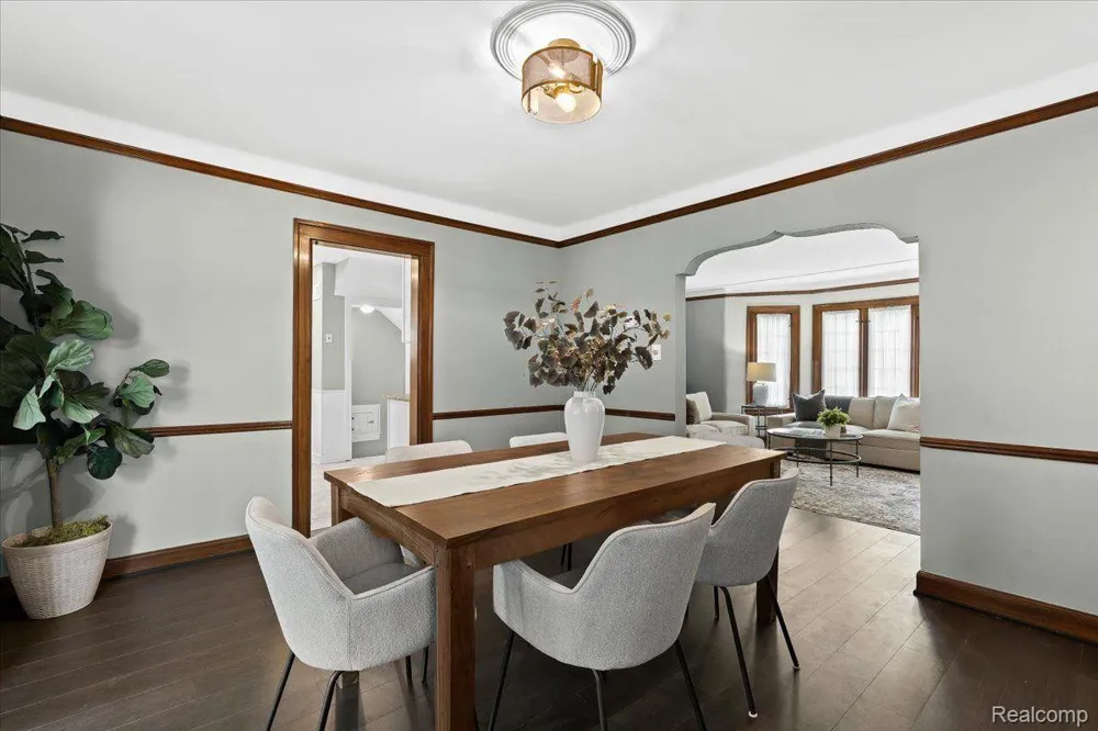 312 MCKINLEY AVENUE Grosse Pointe Farms City, MI 48236