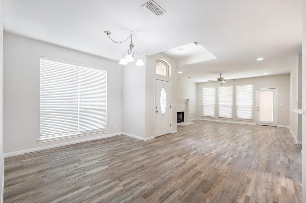 1801 Fern Court Grapevine, TX 76051