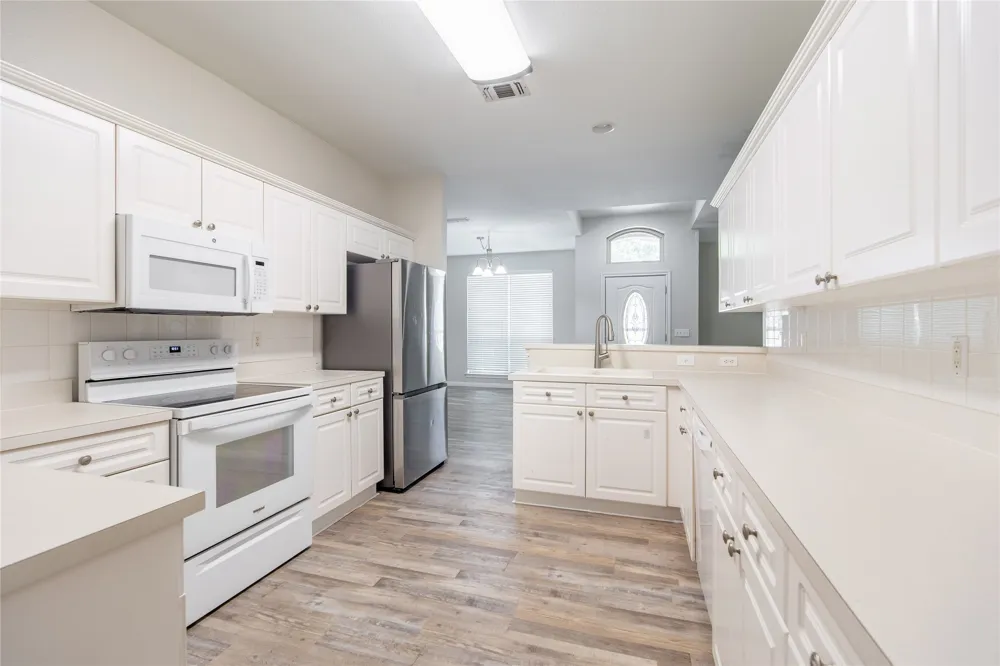 1801 Fern Court Grapevine, TX 76051