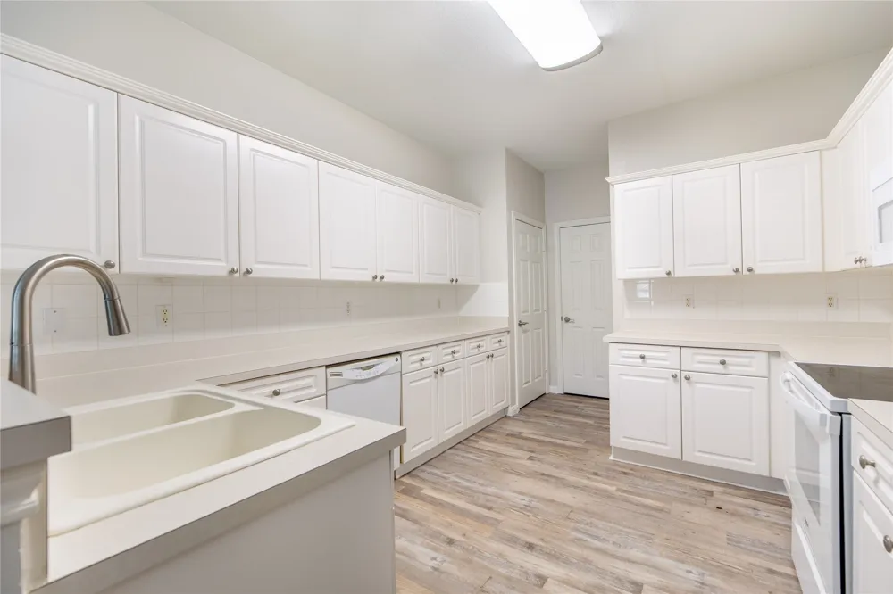 1801 Fern Court Grapevine, TX 76051