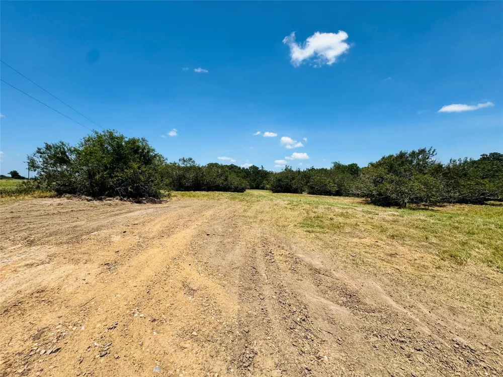 4565 Kubenka Schulenburg, TX 78956