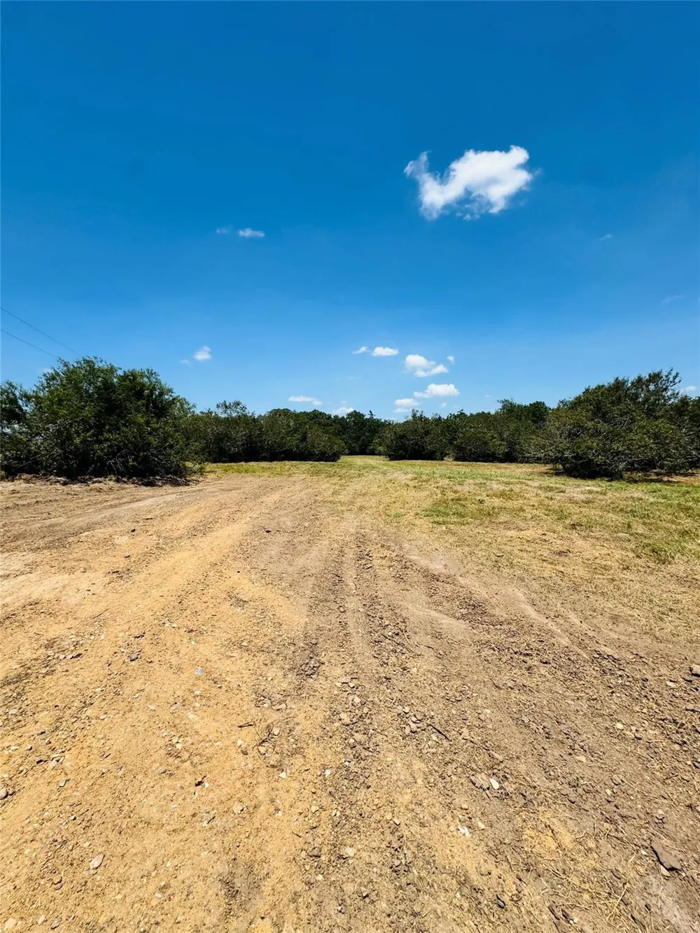4565 Kubenka Schulenburg, TX 78956