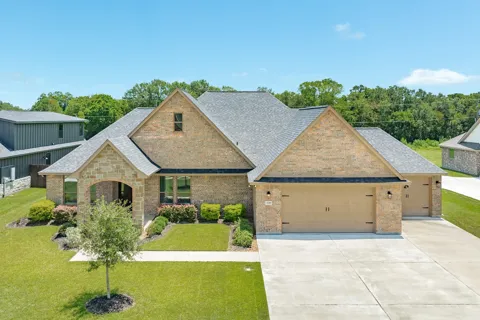 838 Oak Ridge Drive
