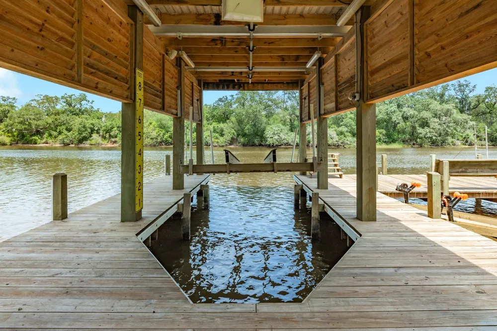 2170 County Road 506 Brazoria, TX 77422