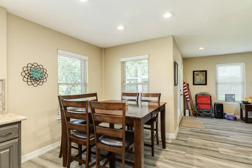 2170 County Road 506 Brazoria, TX 77422