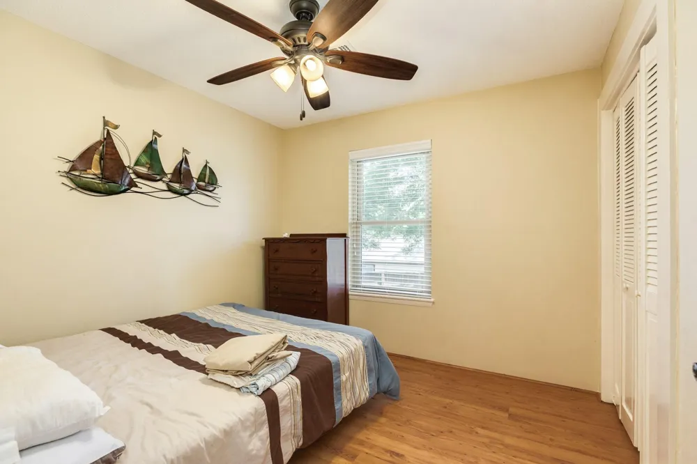 2170 County Road 506 Brazoria, TX 77422