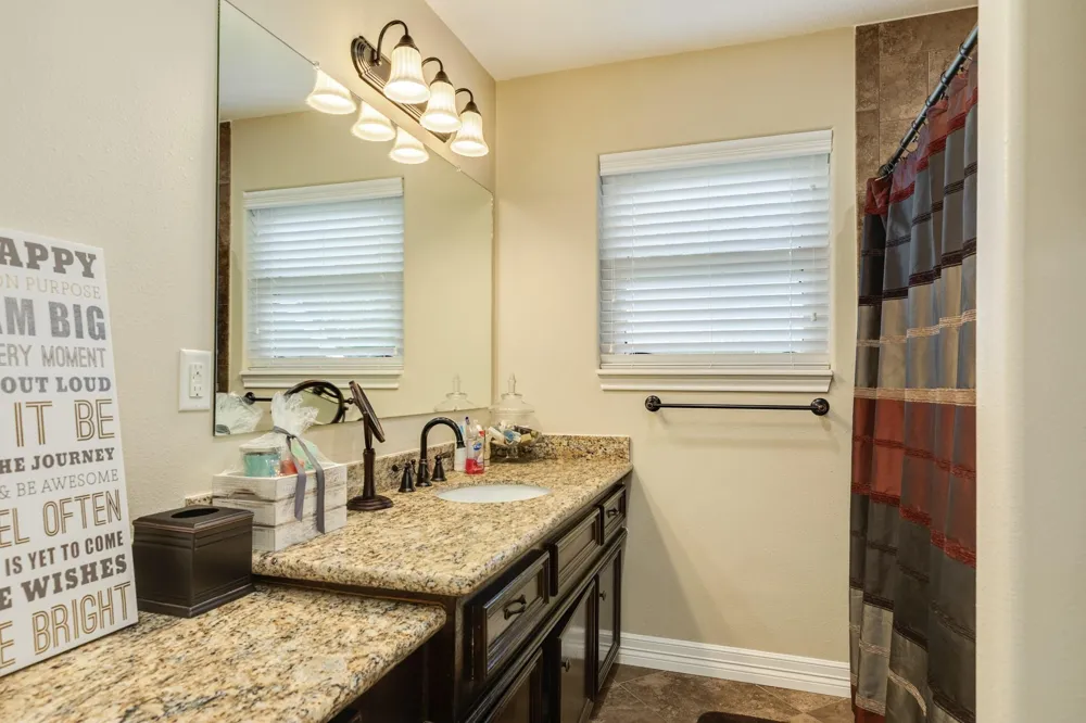 2170 County Road 506 Brazoria, TX 77422