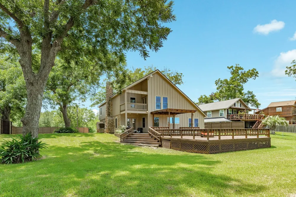 2170 County Road 506 Brazoria, TX 77422