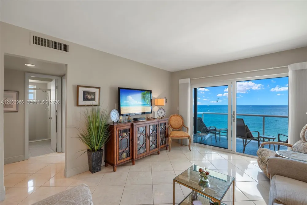 6000 Ocean Blvd #11C Lauderdale By The Sea, FL 33308
