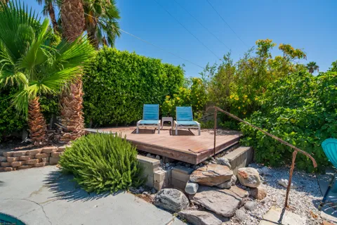 2120 E Del Lago Road