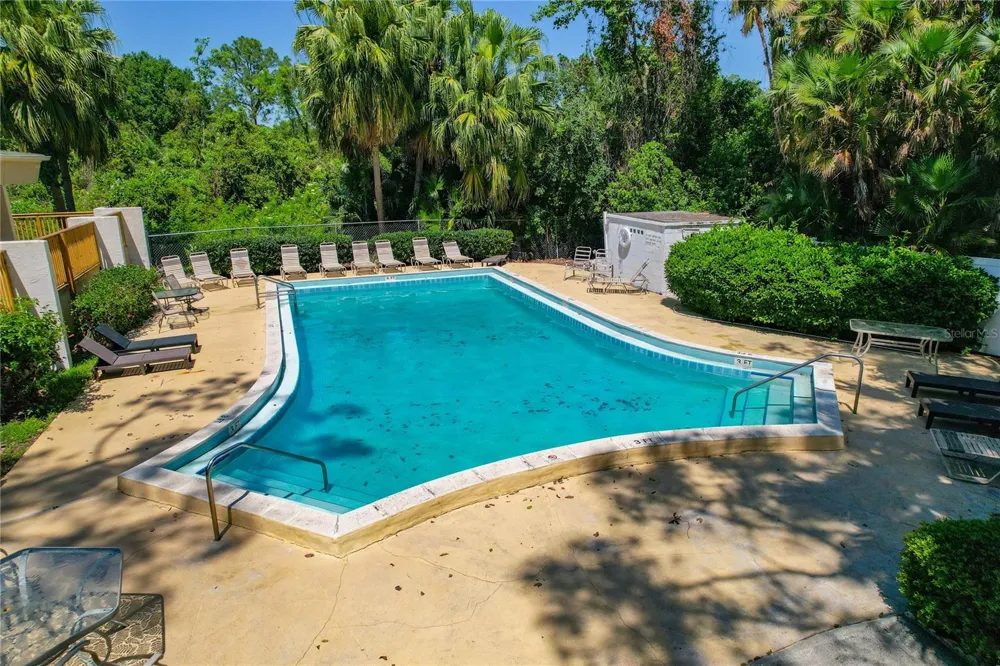 100 EL CAMINO DR #104 Winter Haven, FL 33884